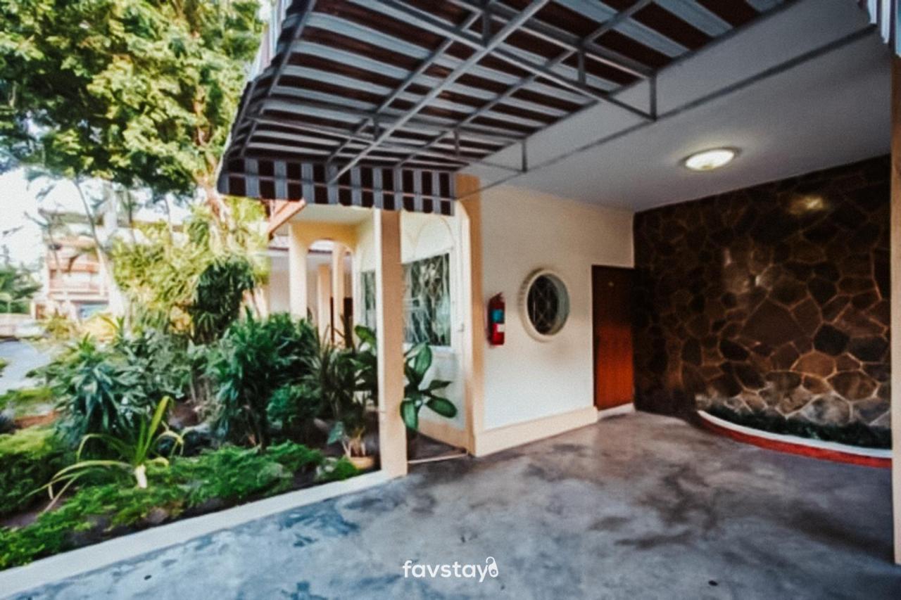 Twin Palms Suites And Residence 芭達亞 外观 照片